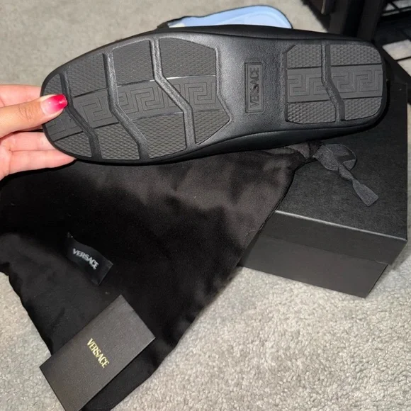 Versace Villa Black Slip-On Slippers/Slides - Picture 7 of 7